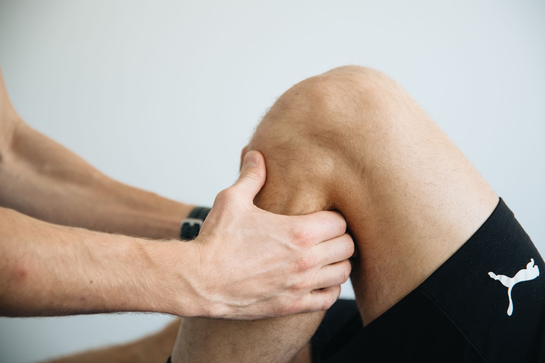 Fizjoterapia kolana biegacza – rehabilitacja zespołu pasma biodrowo-piszczelowego
